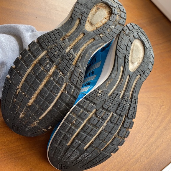 Men's adidas runners - Picture 3 of 8